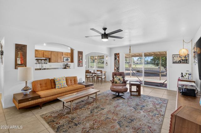 711 S REVOLTA Circle, Mesa, AZ 85208