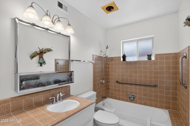 711 S REVOLTA Circle, Mesa, AZ 85208