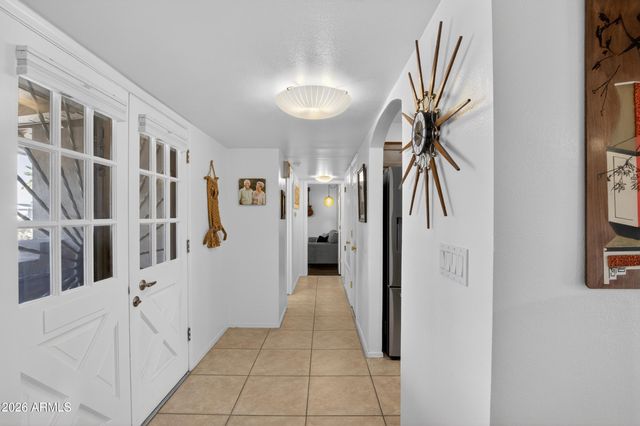 711 S REVOLTA Circle, Mesa, AZ 85208