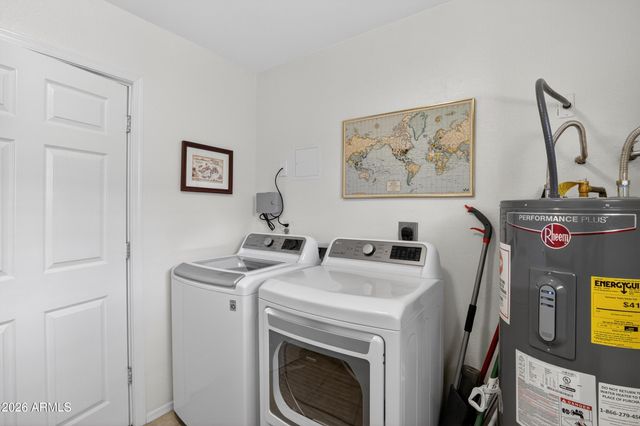 711 S REVOLTA Circle, Mesa, AZ 85208