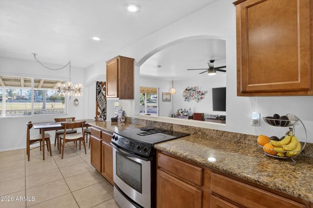 711 S REVOLTA Circle, Mesa, AZ 85208