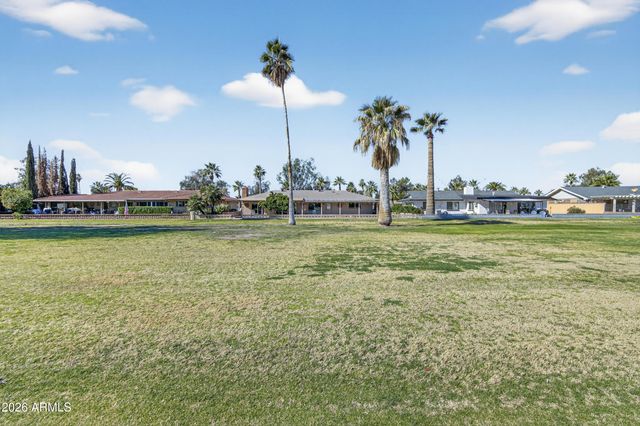 711 S REVOLTA Circle, Mesa, AZ 85208