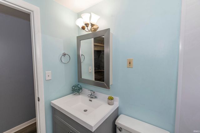 52035 County Road 9, Elkhart, IN 46514