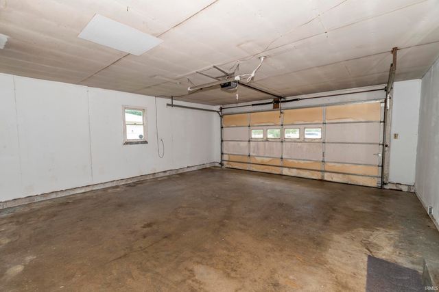 52035 County Road 9, Elkhart, IN 46514