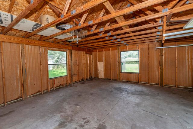 52035 County Road 9, Elkhart, IN 46514