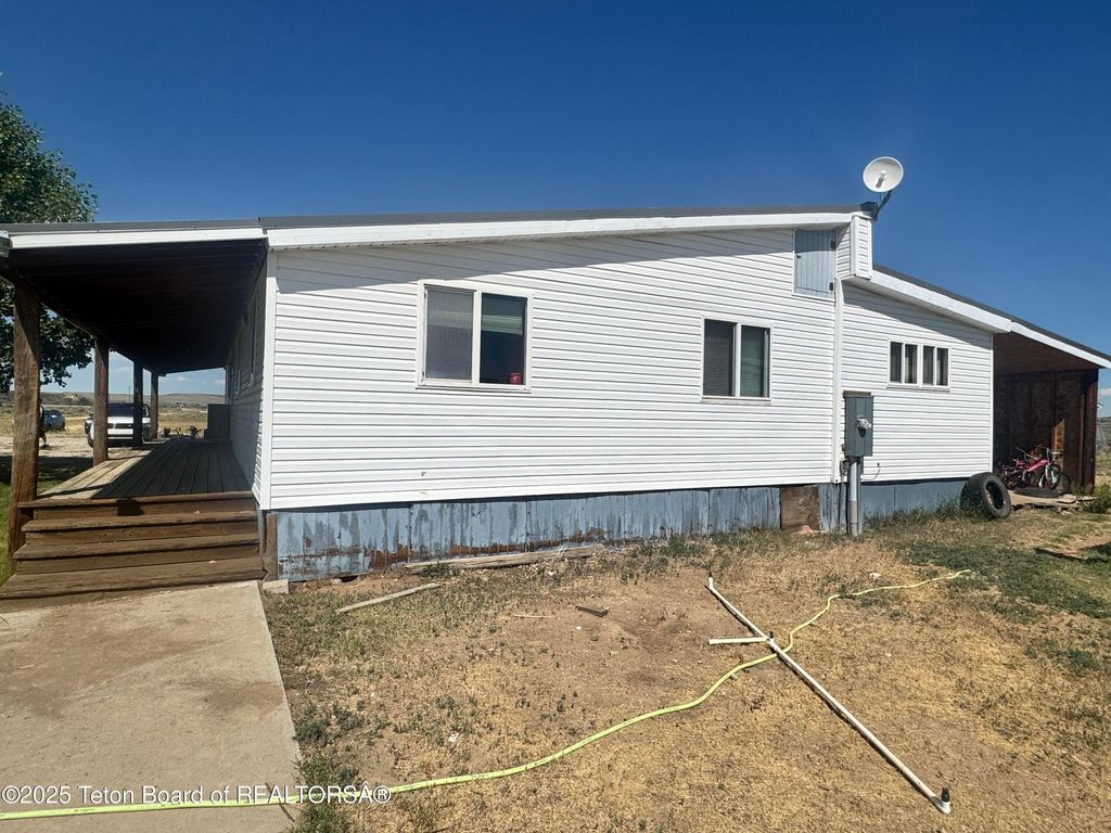 19 SANDY Lane, Pinedale, WY 82941 photo 3