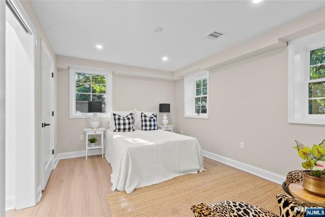101 Gates C1, Montclair, NJ 07042