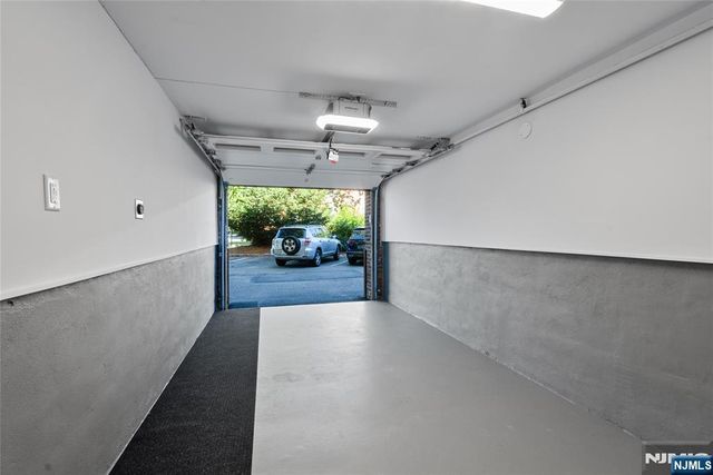 101 Gates C1, Montclair, NJ 07042