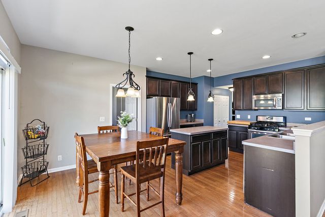 6N495 Roosevelt Avenue, St. Charles, IL 60174