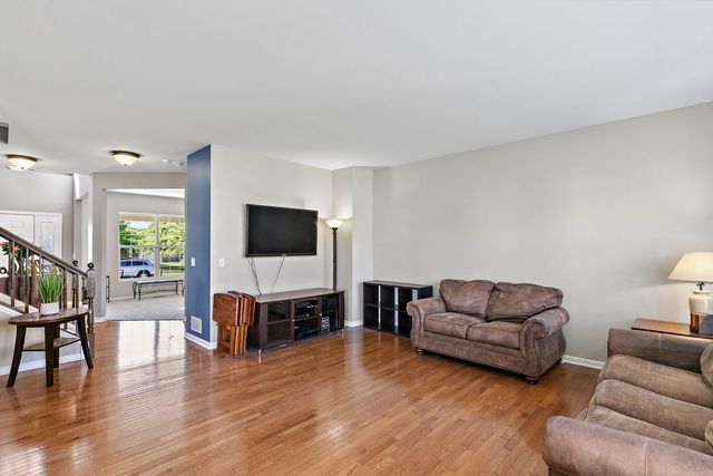 6N495 Roosevelt Avenue, St. Charles, IL 60174