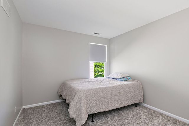 6N495 Roosevelt Avenue, St. Charles, IL 60174