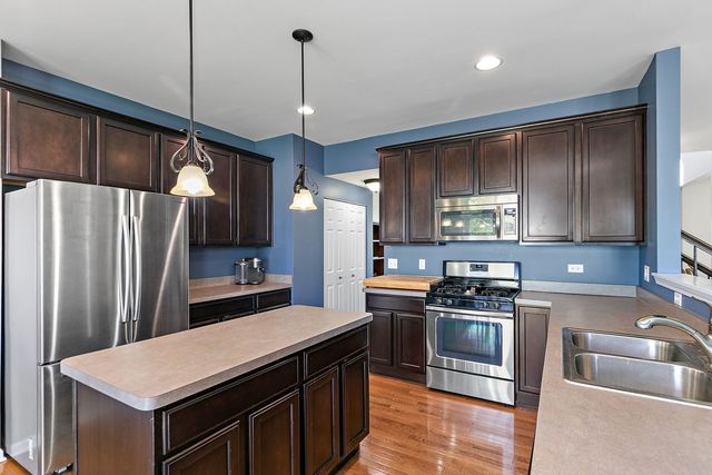 6N495 Roosevelt Avenue, St. Charles, IL 60174