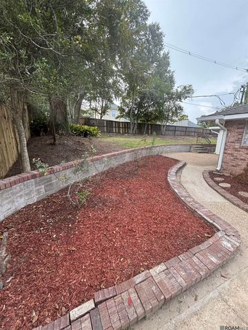 865 Seyburn Ct, Baton Rouge, LA 70808