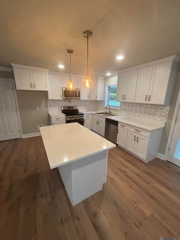 865 Seyburn Ct, Baton Rouge, LA 70808