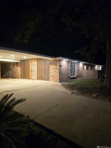 865 Seyburn Ct, Baton Rouge, LA 70808