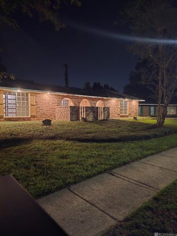 865 Seyburn Ct, Baton Rouge, LA 70808