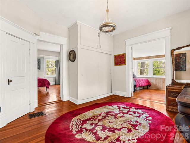 7 Montford Park Place, Asheville, NC 28801