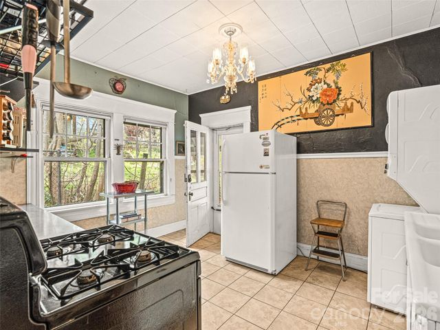 7 Montford Park Place, Asheville, NC 28801