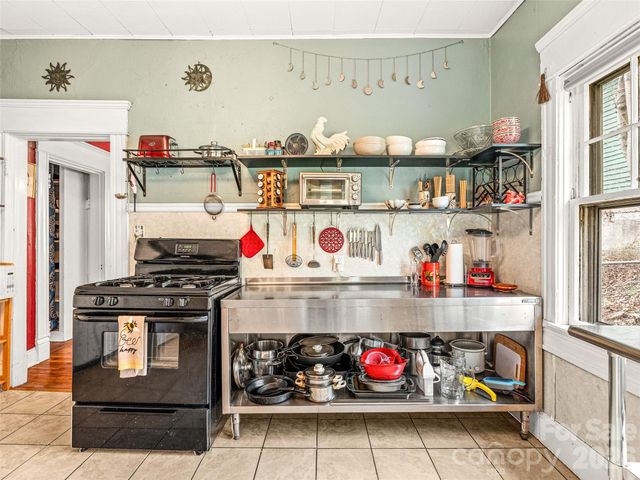 7 Montford Park Place, Asheville, NC 28801