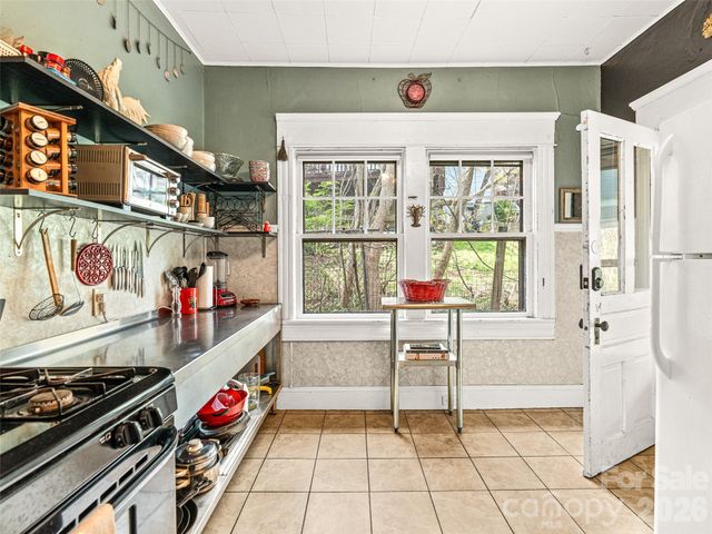 7 Montford Park Place, Asheville, NC 28801