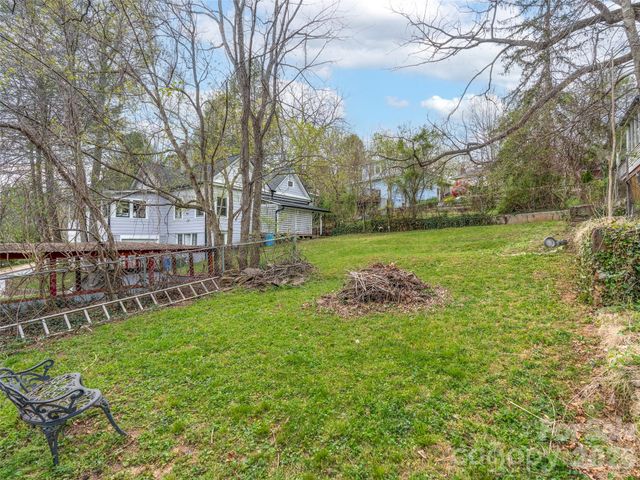 7 Montford Park Place, Asheville, NC 28801