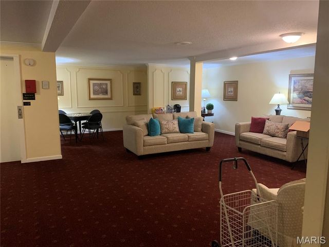 1521 Hedgeford Drive 5, Chesterfield, MO 63017