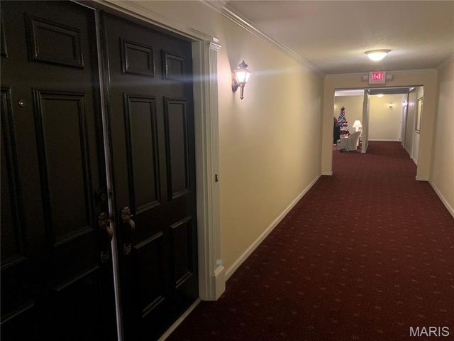 1521 Hedgeford Drive 5, Chesterfield, MO 63017