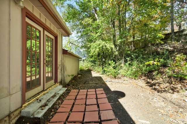 1315 Coffelt Road, Hixson, TN 37343