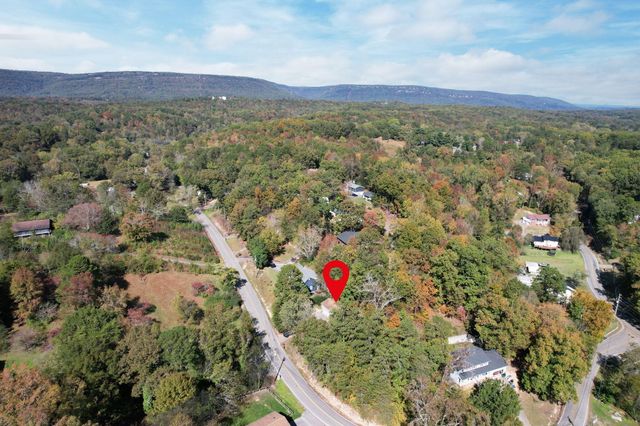 1315 Coffelt Road, Hixson, TN 37343