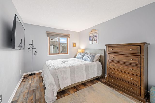 1392 Carling Drive 305, Saint Paul, MN 55108