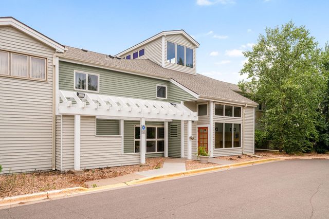 1392 Carling Drive 305, Saint Paul, MN 55108