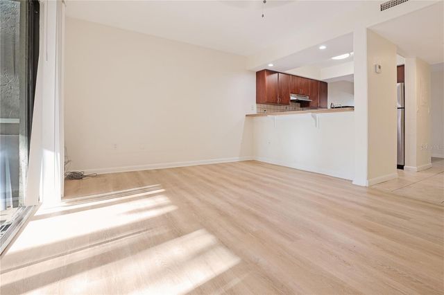 4946 25TH STREET W 102, Bradenton, FL 34207