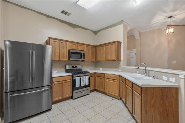 1553 Amberwood LOOP, Kyle, TX 78640