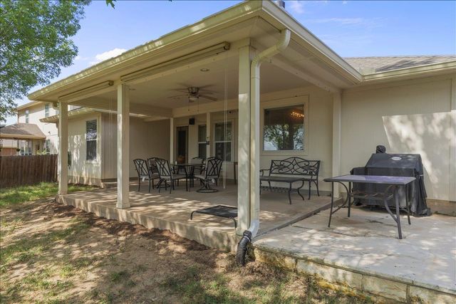 1553 Amberwood LOOP, Kyle, TX 78640