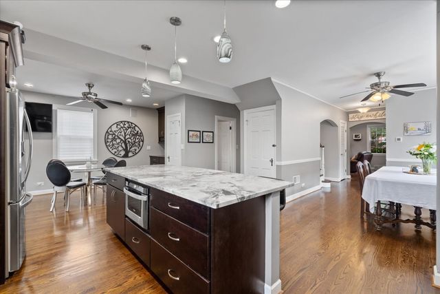 7315 W Lunt Avenue, Chicago, IL 60631