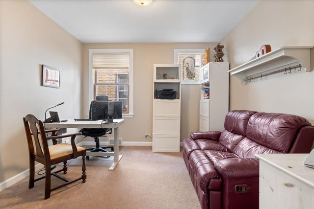 7315 W Lunt Avenue, Chicago, IL 60631