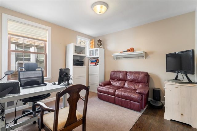 7315 W Lunt Avenue, Chicago, IL 60631