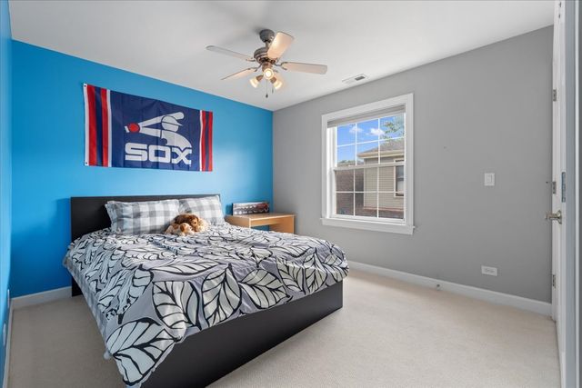 7315 W Lunt Avenue, Chicago, IL 60631