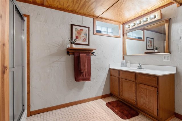 7315 W Lunt Avenue, Chicago, IL 60631