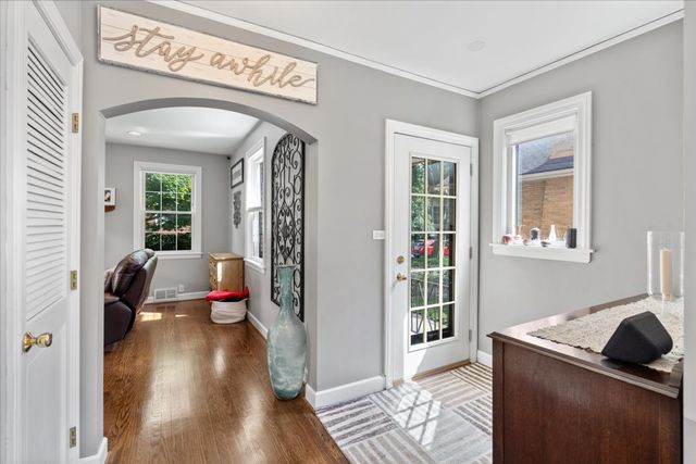 7315 W Lunt Avenue, Chicago, IL 60631