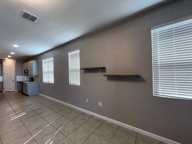 228 HILLCREST DRIVE, Dundee, FL 33838