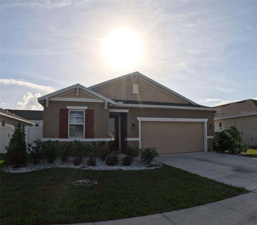 228 HILLCREST DRIVE, Dundee, FL 33838