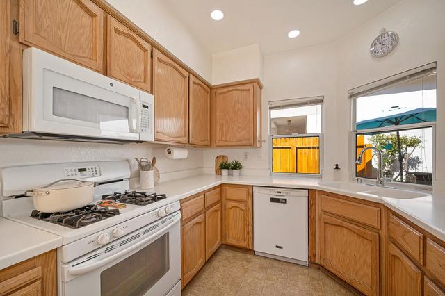 106 Pascoe Ct, Folsom, CA 95630