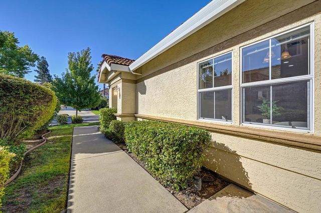 106 Pascoe Ct, Folsom, CA 95630