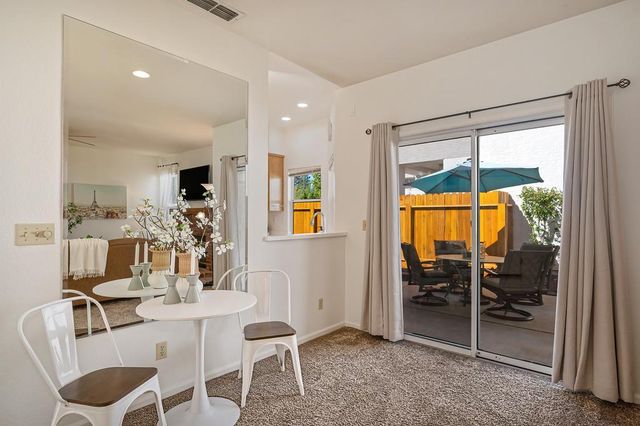 106 Pascoe Ct, Folsom, CA 95630
