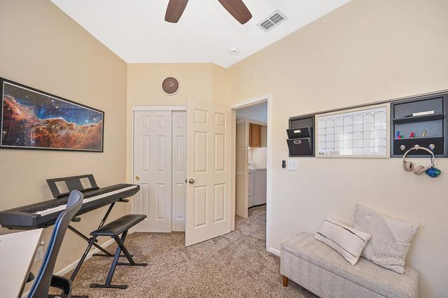 106 Pascoe Ct, Folsom, CA 95630