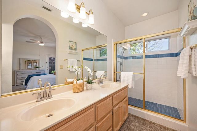 106 Pascoe Ct, Folsom, CA 95630