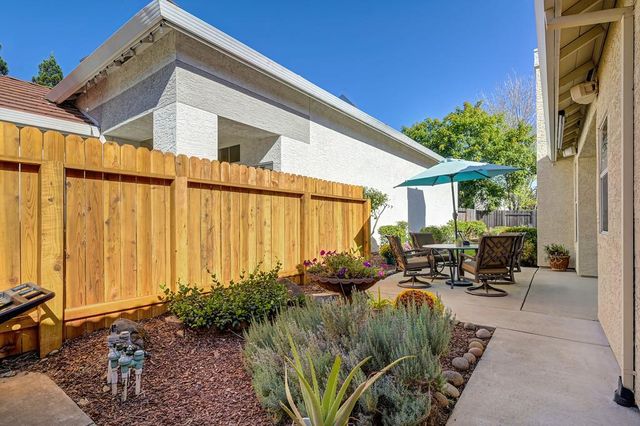 106 Pascoe Ct, Folsom, CA 95630