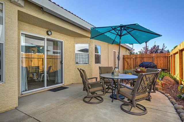 106 Pascoe Ct, Folsom, CA 95630