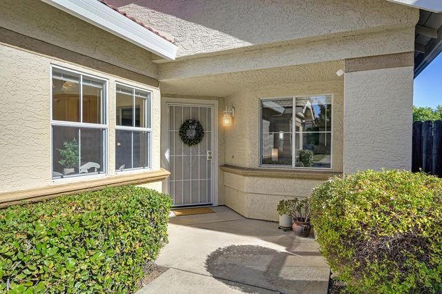 106 Pascoe Ct, Folsom, CA 95630